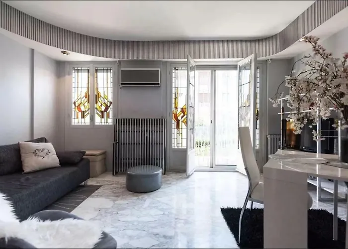 Luckey Homes - Boulevard Du Tzarewitch